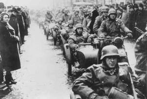 Tropas alemanas ocupan Praga. Checoslovaquia, 15 de marzo de 1939.